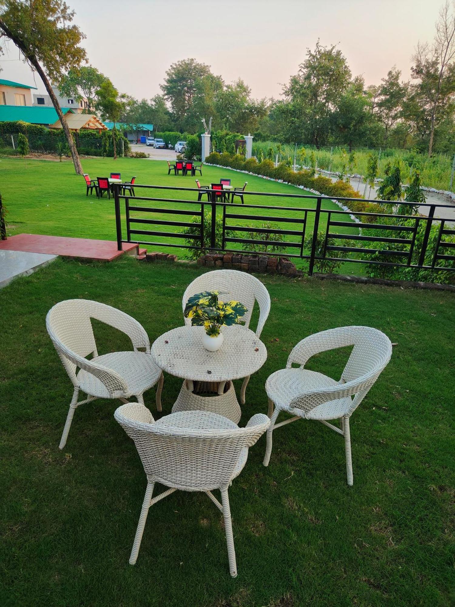 The Jungle Joy Resort & Spa Ramnagar  Esterno foto